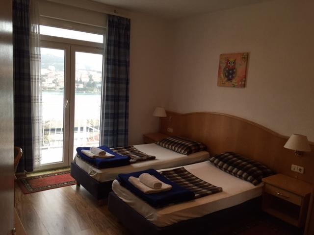 Main Bus Terminal Gasthof 3*